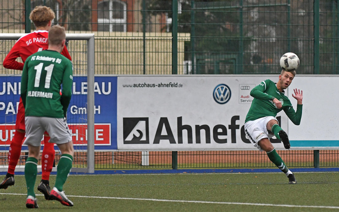 Komoss-Hattrick ebnet Weg zum Sieg in Parchim